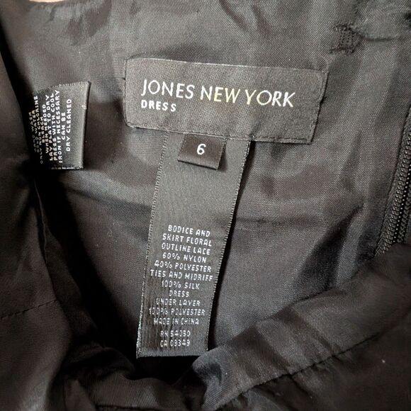 Vintage 1990s Jones New York Halter Dress Lace Satin Midi Formal Gothic Size 6 - Picture 8 of 9